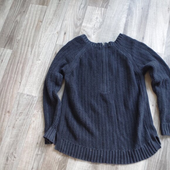 Women's Fisherman  knit Navy Blue Sweater - Picture 5 of 5